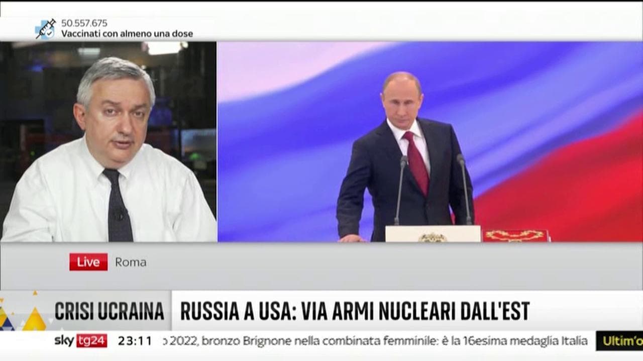 Molinari: "Per l'Italia una difficile mediazione fra Russia e Ucraina al fine di evitare la guerra"