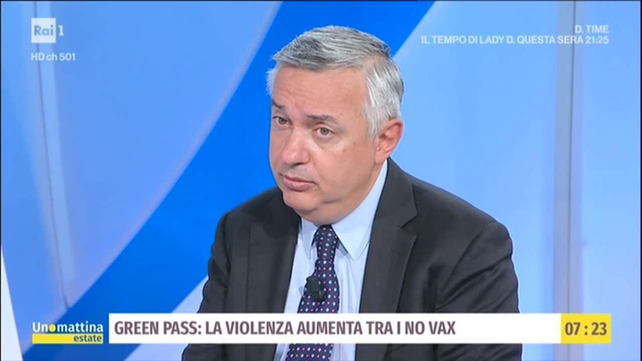 Molinari: "Quando i No Vax aggrediscono i giornalisti esprimono la parte più violenta del populismo"