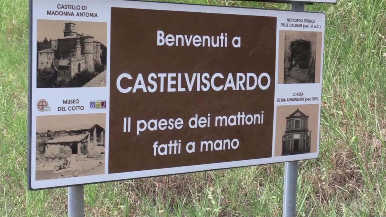Il paese che lavora l'argilla come gli etruschi