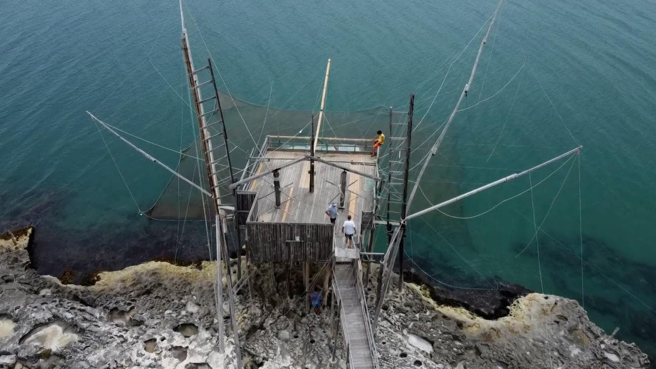 Ricostruisco trabucchi: rivive la pesca degli avi