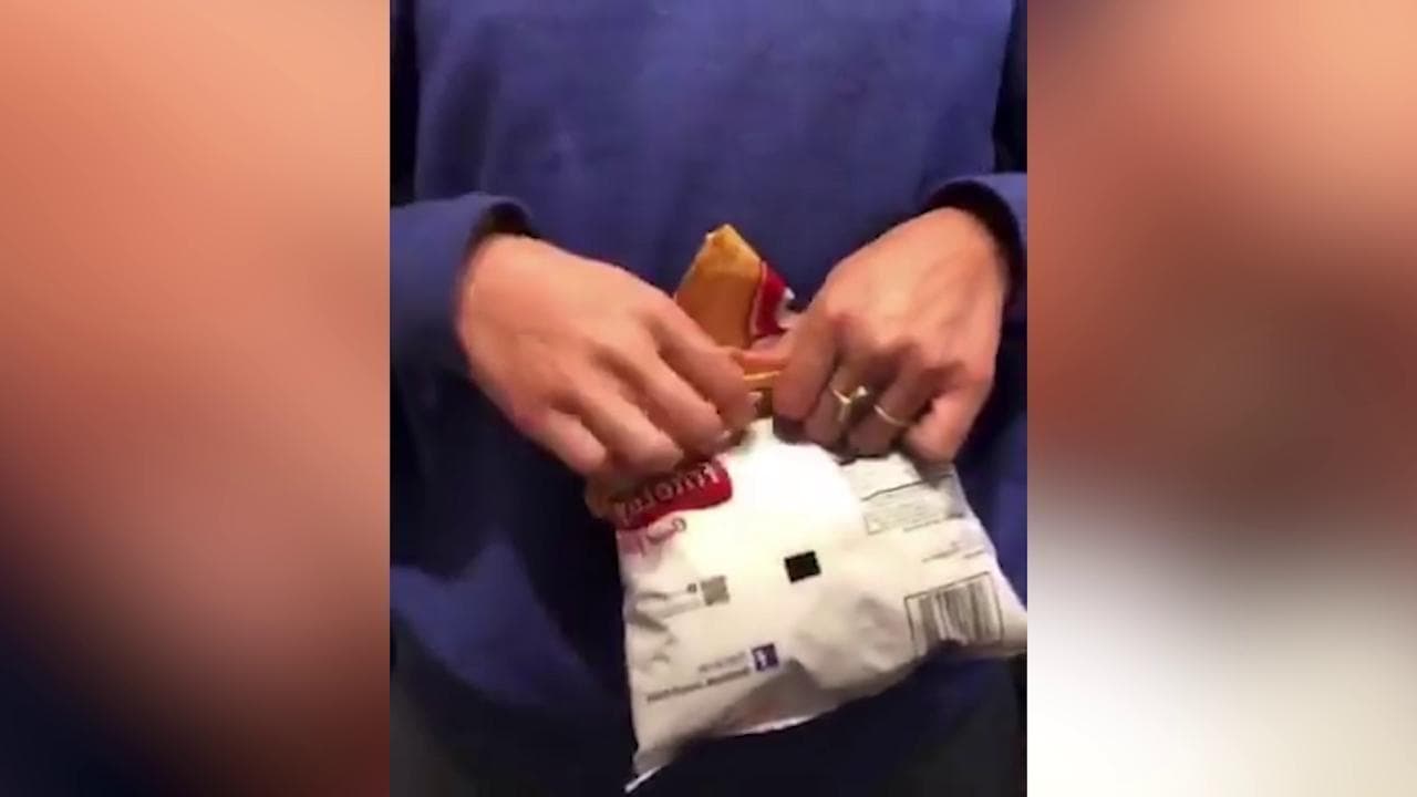 Come chiudere un sacchetto di patatine? Il trucco è semplice