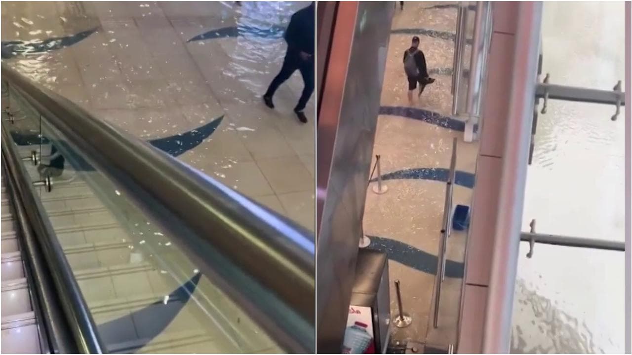 Dubai, la metro allagata per le forti piogge: i passeggeri si fanno strada a piedi nudi