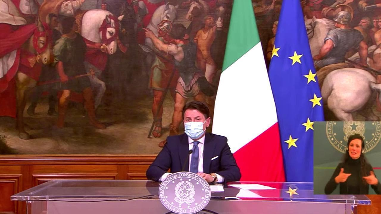 Nuovo Dpcm Natale, Conte: "Ristori immediati per bar e ristoranti, a gennaio interverremo per altri operatori"