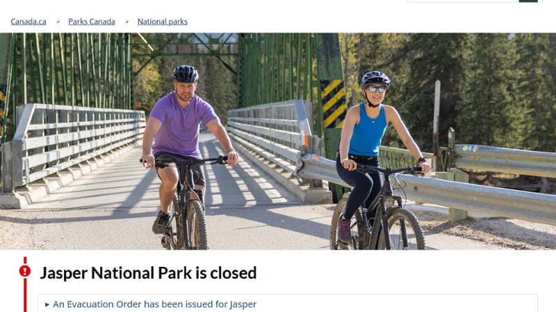 La home page del Jasper National Park con l'indicazione della chiusura