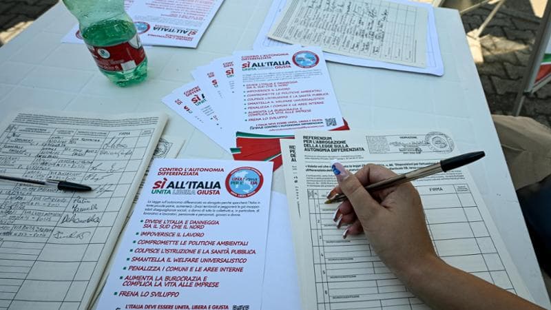 Autonomia differenziata, volano le firme online per il referendum: già centomila in 24 ore
