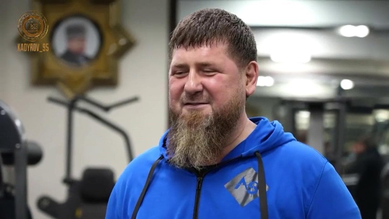 Kadyrov, pesi e allenamento in palestra per smentire la malattia