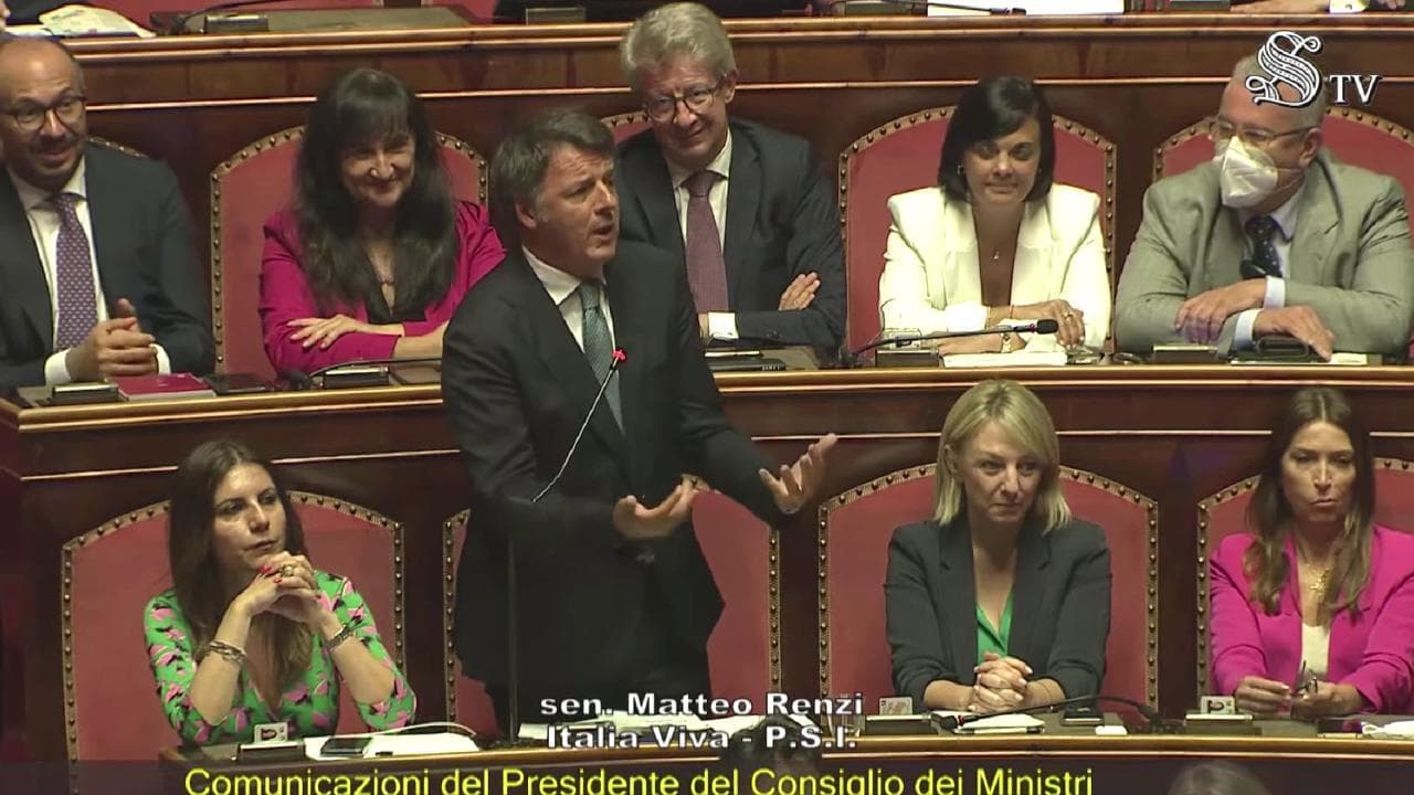 Governo, schermaglia fra La Russa e Renzi: "Stai sereno" e l'ex premier: "Potrei chiedere i diritti"