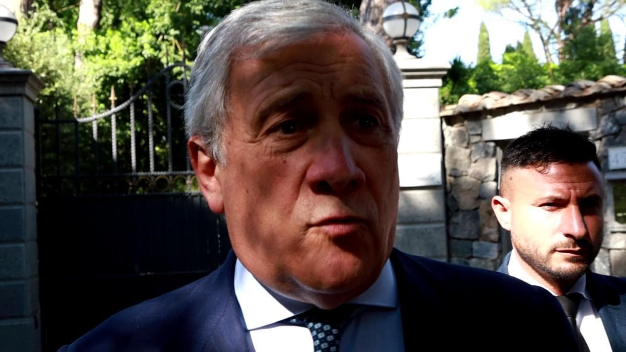 Governo, Tajani: "Pronti a nuovo patto di governo con Draghi ma senza M5s"