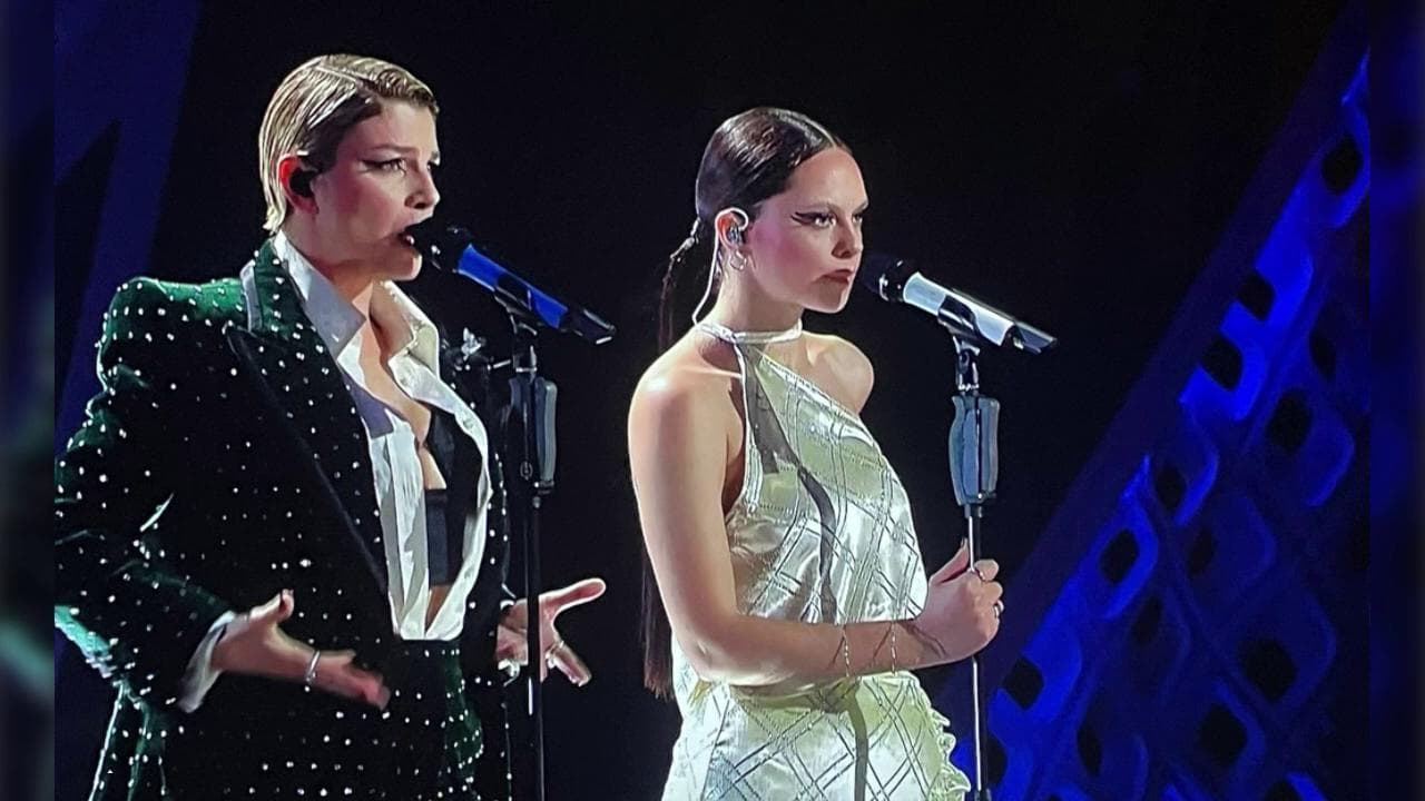 Sanremo 2022, Emma e Francesca Michielin versione Britney Spears: l'entusiasmo dei social