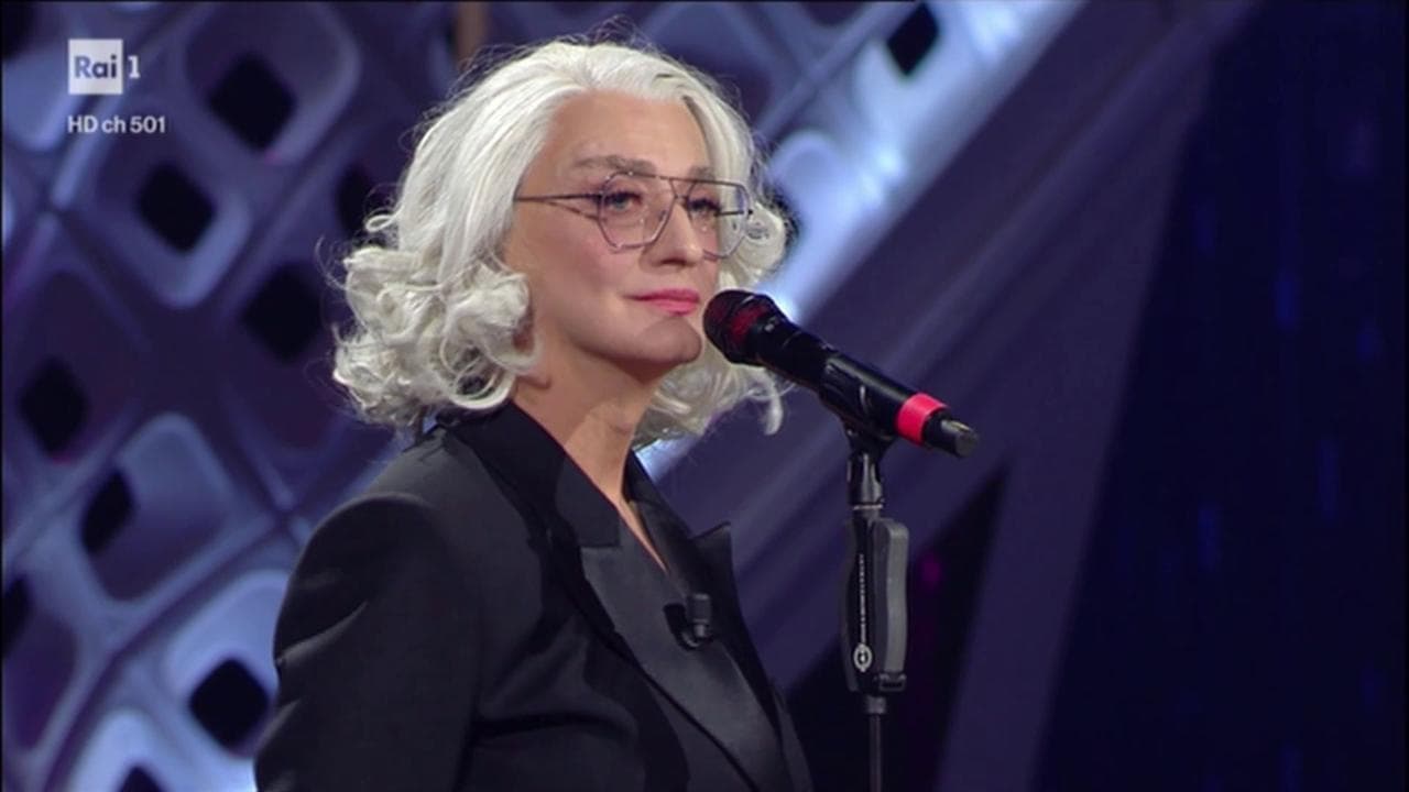 Sanremo 2022, Drusilla si commuove: "L'atto più rivoluzionario è ascoltare se stessi e gli altri"