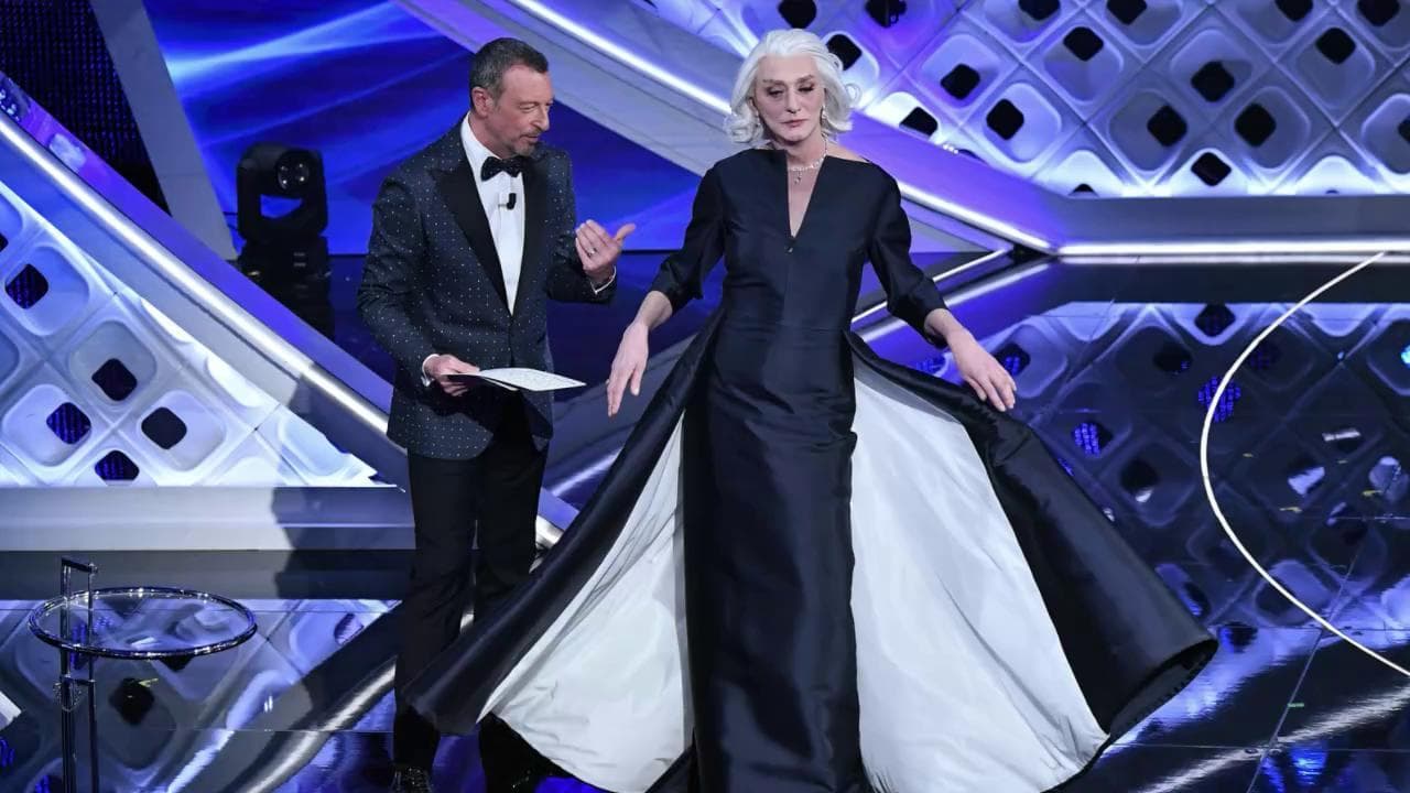 Sanremo 2022, social scatenati per Drusilla Foer: "Merita la conduzione del Festival"