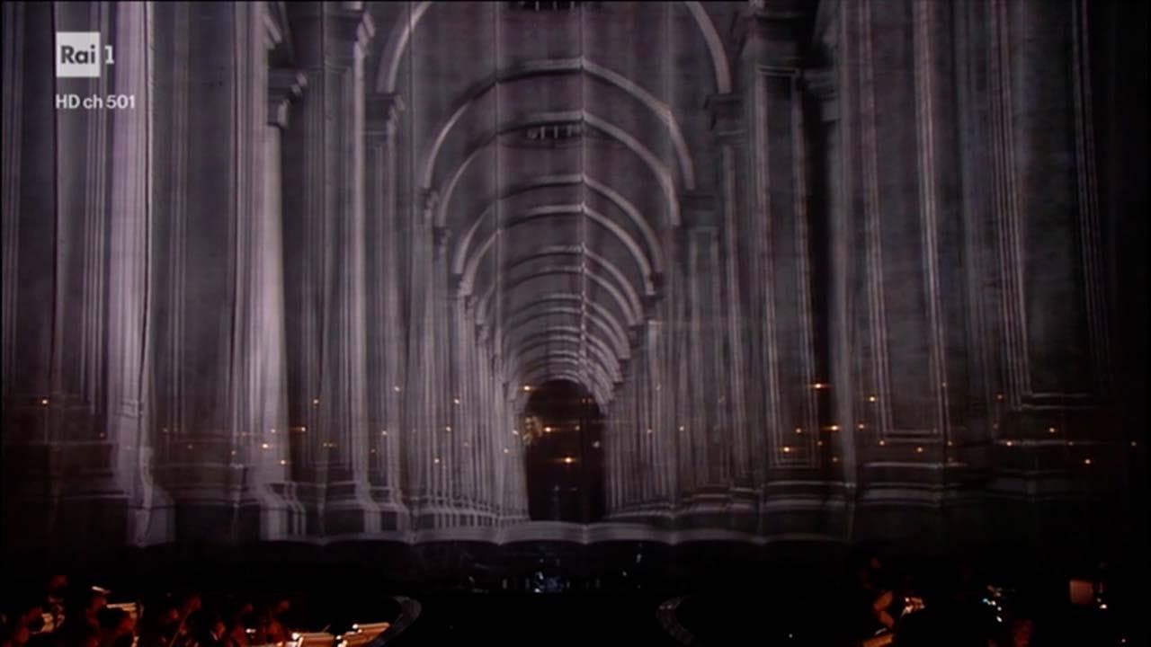 Sanremo 2022, Cesare Cremonini trasforma l'Ariston nella magia dei portici di Bologna