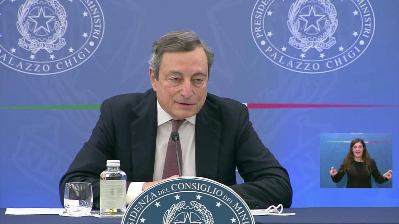 Scuola, Draghi: "Priorità del governo che resti aperta. La Dad crea disuguaglianze"