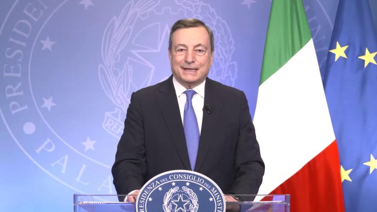 Migranti, Draghi: "Da soli non possiamo controllare gli sbarchi. Ma i flussi regolari sono risorsa"