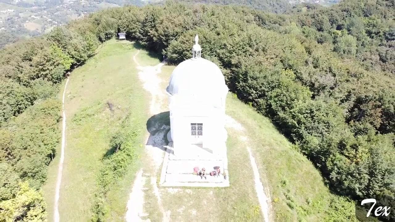 Colli asolani, il suggestivo belvedere e la natura nei pressi della chiesetta di San Giorgio