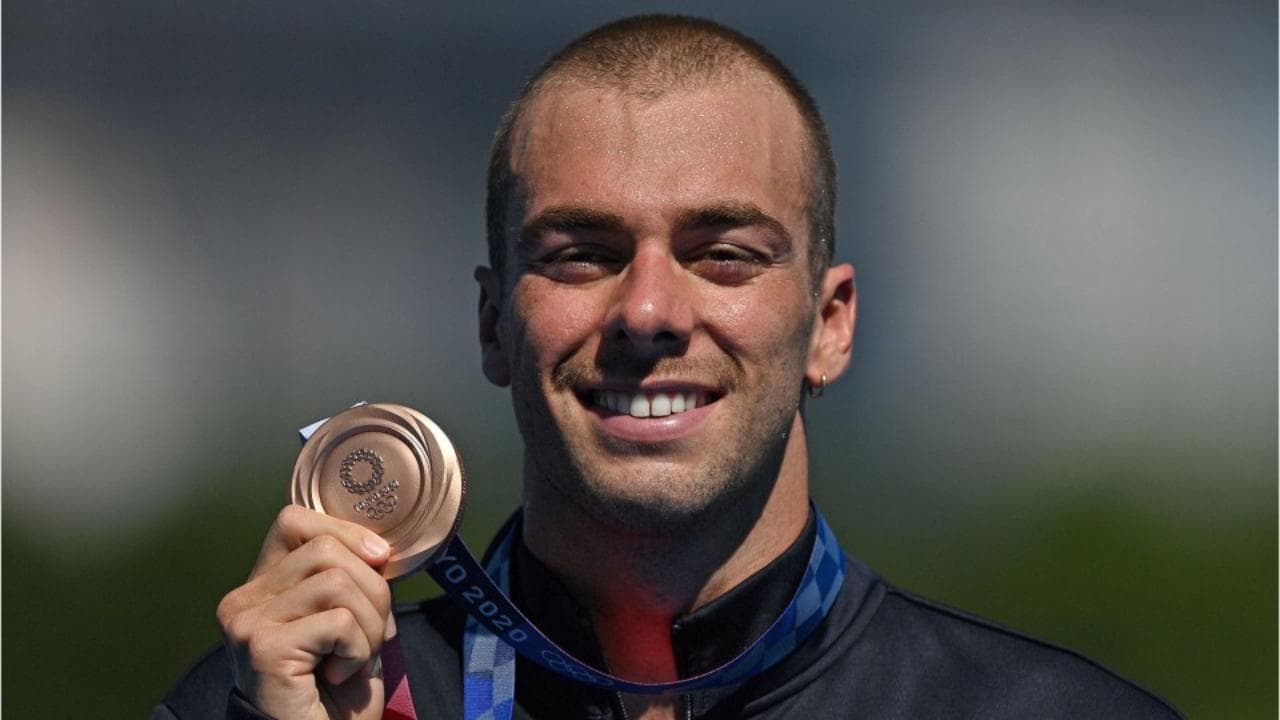 Tokyo 2020, storico bis di Paltrinieri: bronzo nella 10 km e primo italiano sul podio olimpico nel fondo