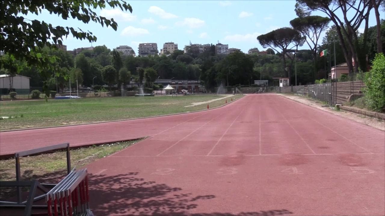 Roma, nello stadio dove si allena Marcell Jacobs: "È il nostro orgoglio, ha fatto la storia"