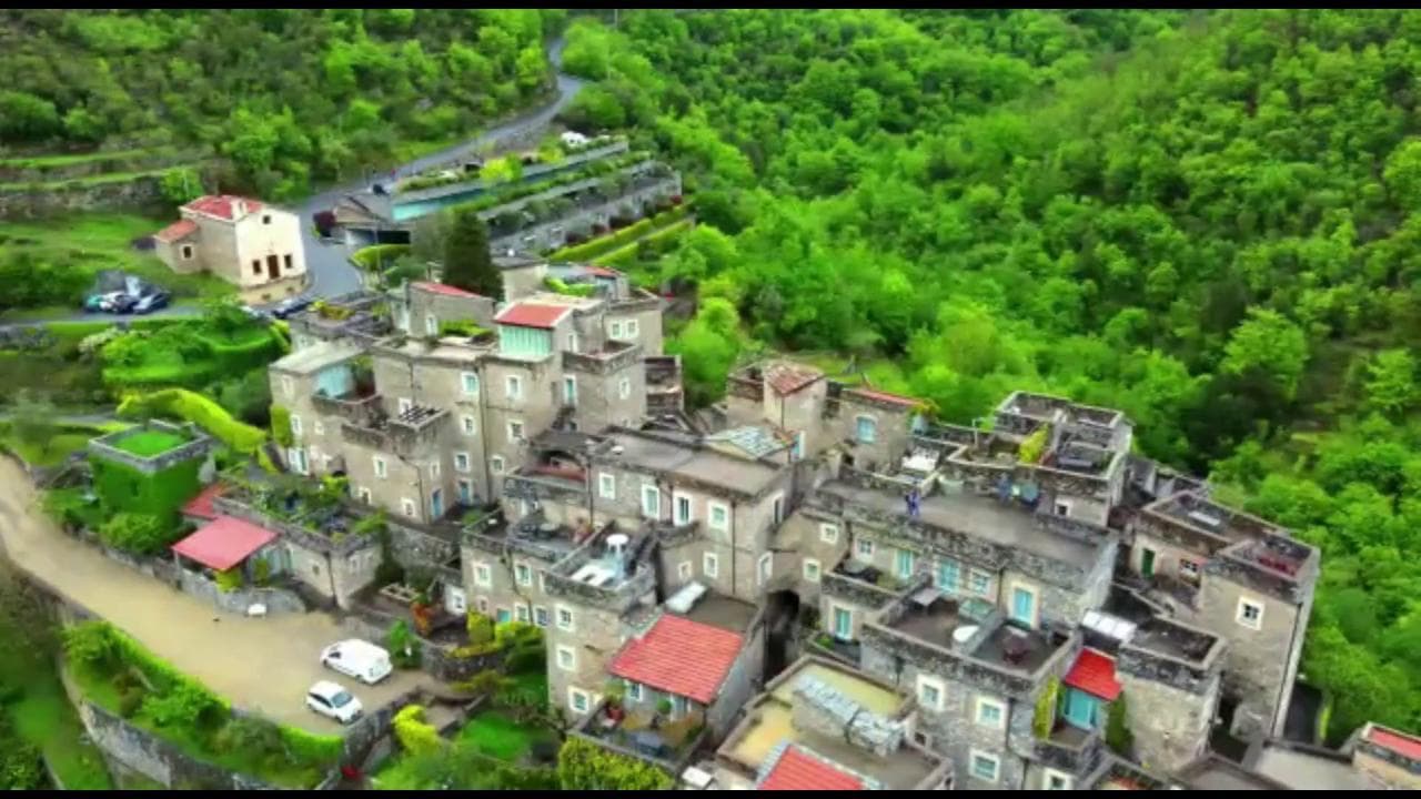 Colletta di Castelbianco, le immagini dall'alto riprese con il drone