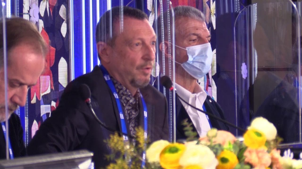 Sanremo 2021, Amadeus: "Donato Grande sul palco con Ibra, battaglia contro barriere architettoniche"