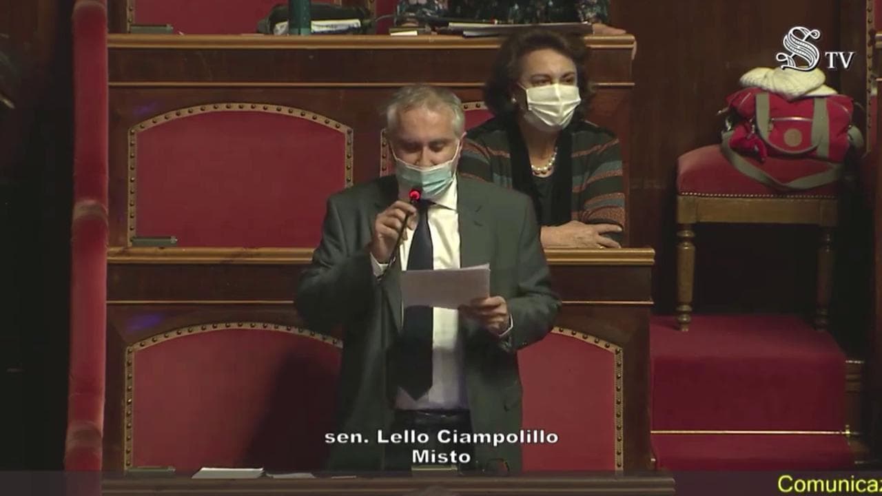 Fiducia, nuovo show di Ciampolillo in 'zona Cesarini', Casellati sbotta: "Arriva sempre all'ultimo"