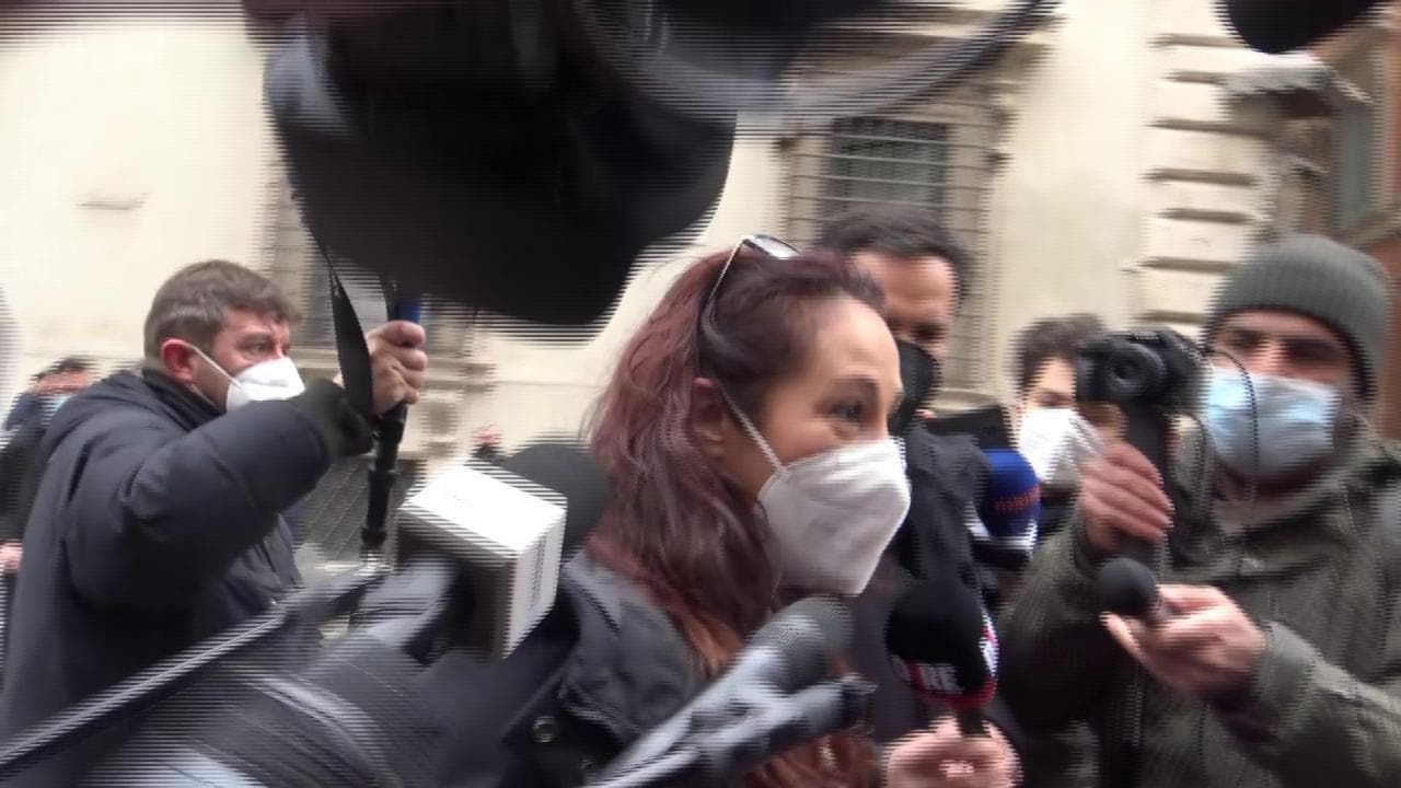 Governo, M5s al bivio, Taverna: "Avrei preferito Conte-ter, ma voto sì", Morra: "No al 99%, questo voto ci sta lacerando"