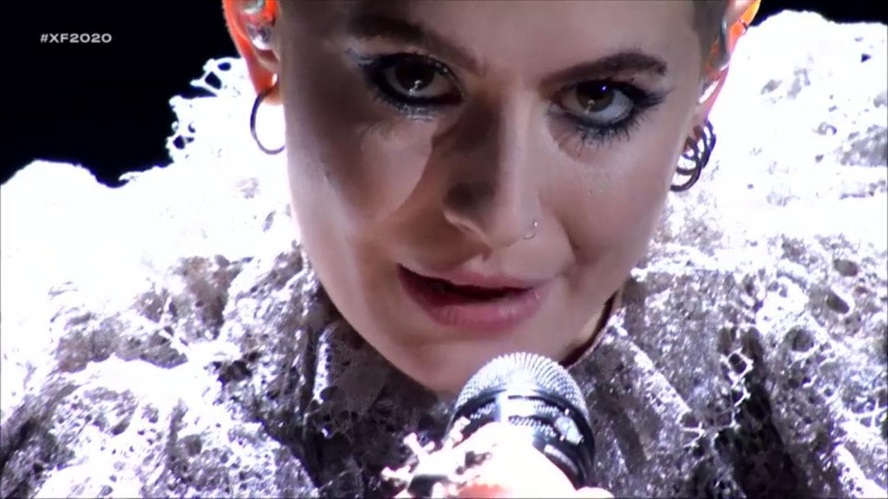 X Factor, i Melancholia animano i Live con la piscina sul palco