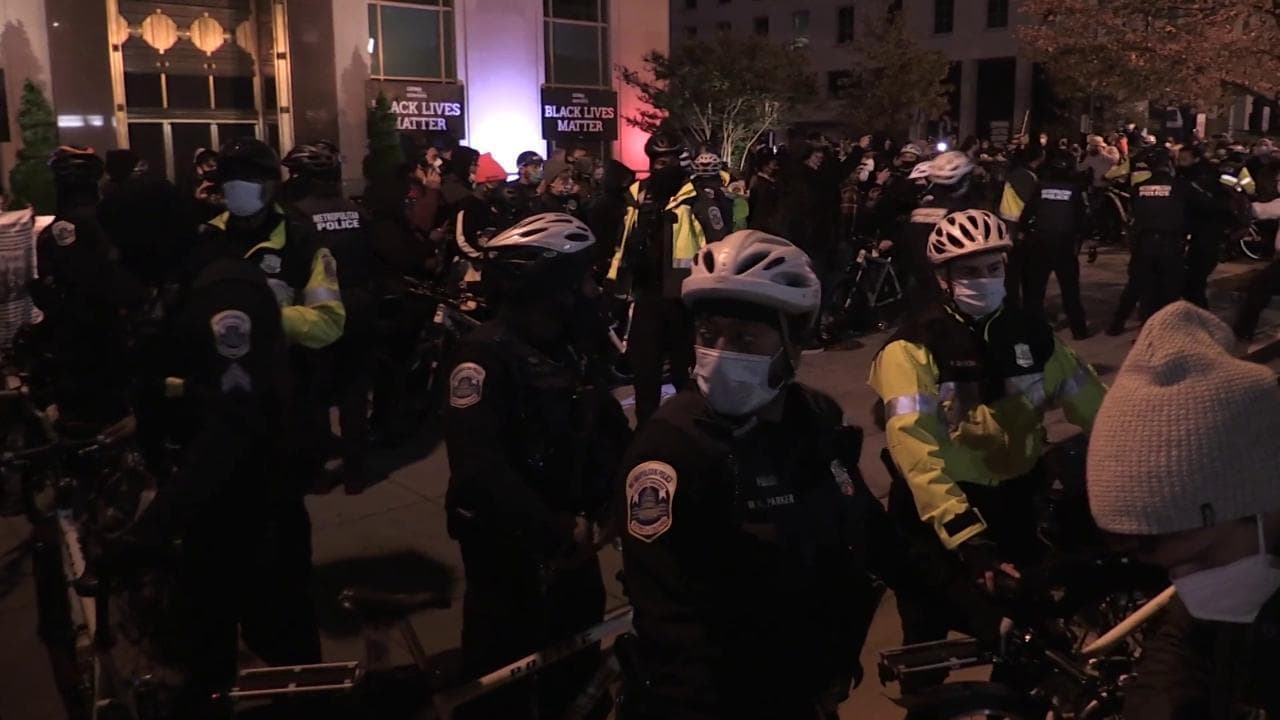 Usa 2020, scontri tra manifestanti e polizia davanti alla Casa Bianca