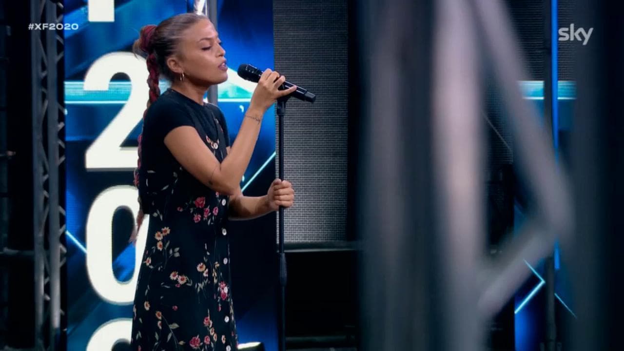 X Factor, Eda Marì canta Coez: Mika colpito dalla "trasparenza"