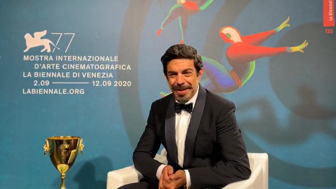 Venezia 77, l'emozione di Favino: "Orgoglioso di questo premio, ancora non ci credo"