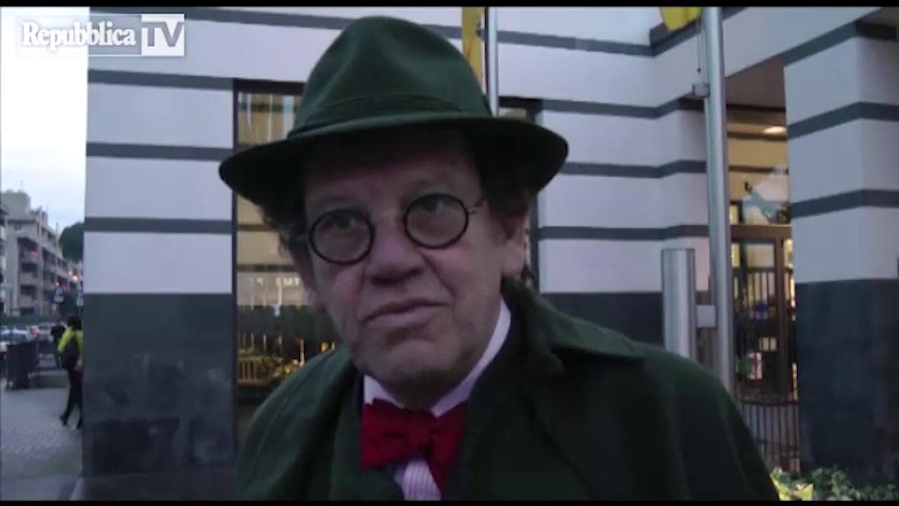 Morto Philippe Daverio, quando difendeva le città d'arte: "Non si consideri Firenze un turistodromo"