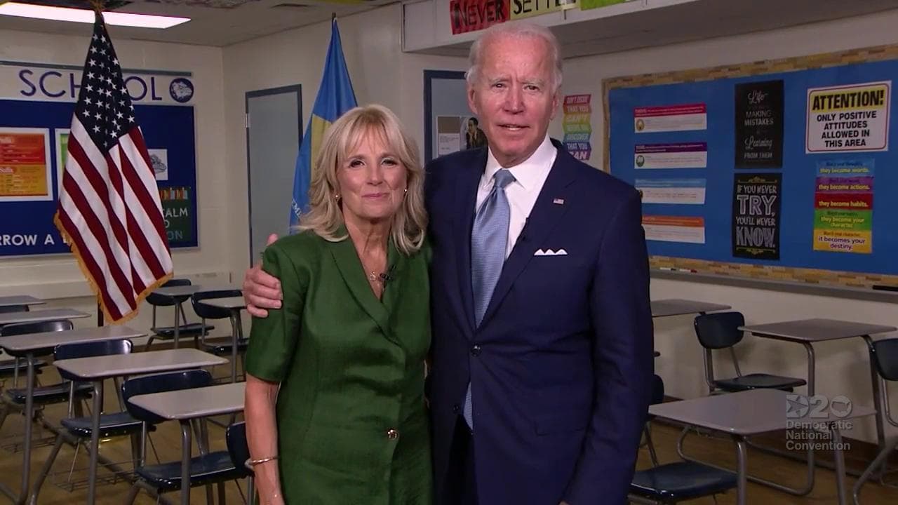 Convention Dem, seconda giornata: fra gli endorsement di Carter e Clinton, Biden è ufficialmente candidato. E la moglie Jill punta al cuore degli elettori