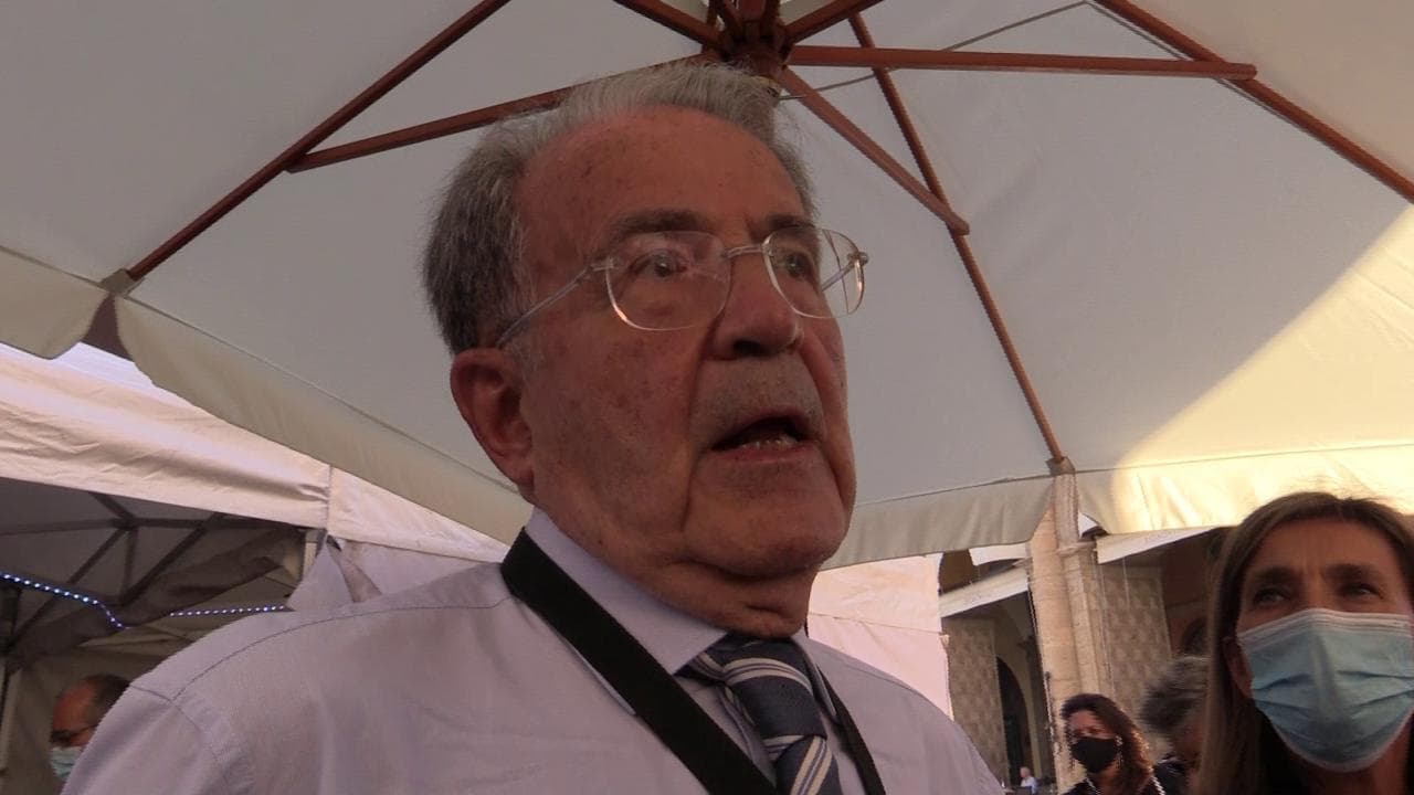 Regionali, Prodi a Rep Idee: "Forza Italia nella maggioranza? Per me Berlusconi non è un tabù"