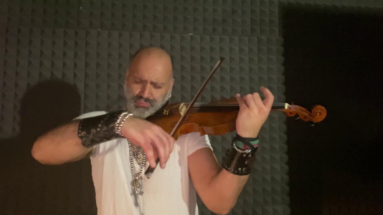 #25aprile2020, 'Fischia il vento" e la magia del violino di Alessandro Quarta