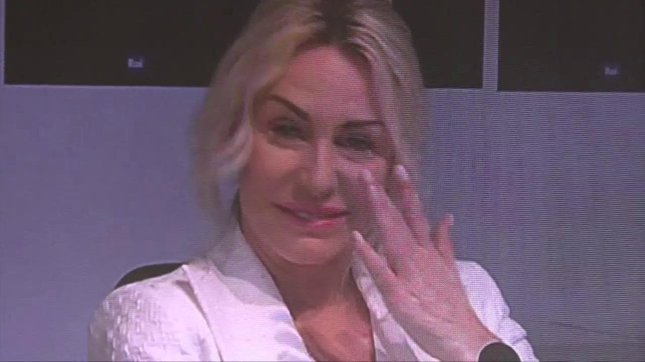 Sanremo 2020, Antonella Clerici in lacrime: "È stato un anno complicato"