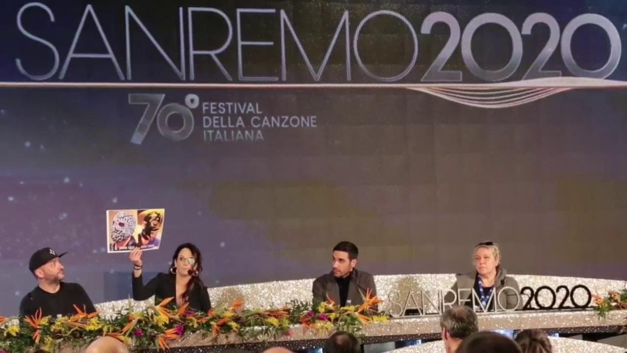 Sanremo 2020, Gessica Notaro e la maschera di Junior Cally: "Lui la indossa per fare show, io per la violenza subìta"