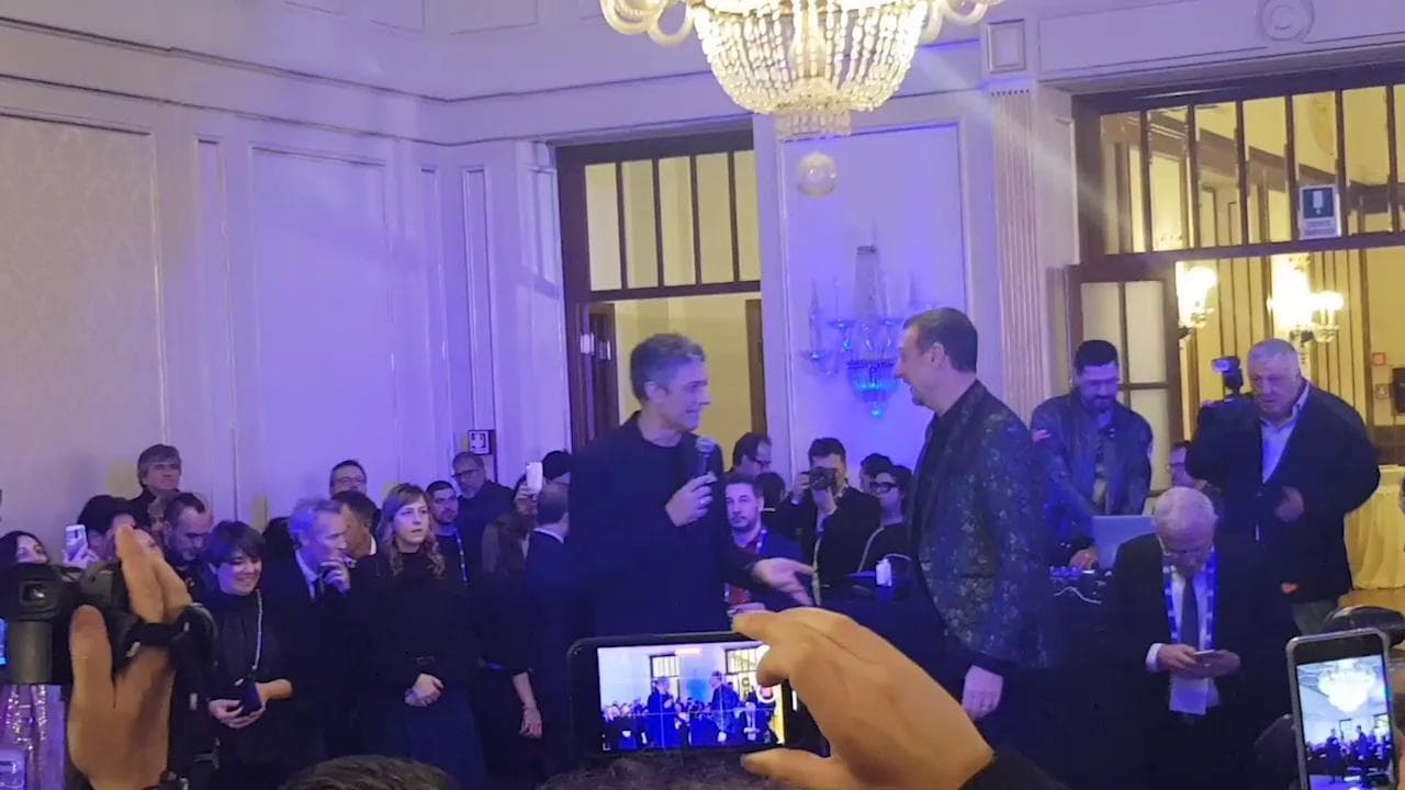 Sanremo, Fiorello ad Amadeus: "Io sono qui come badante..."
