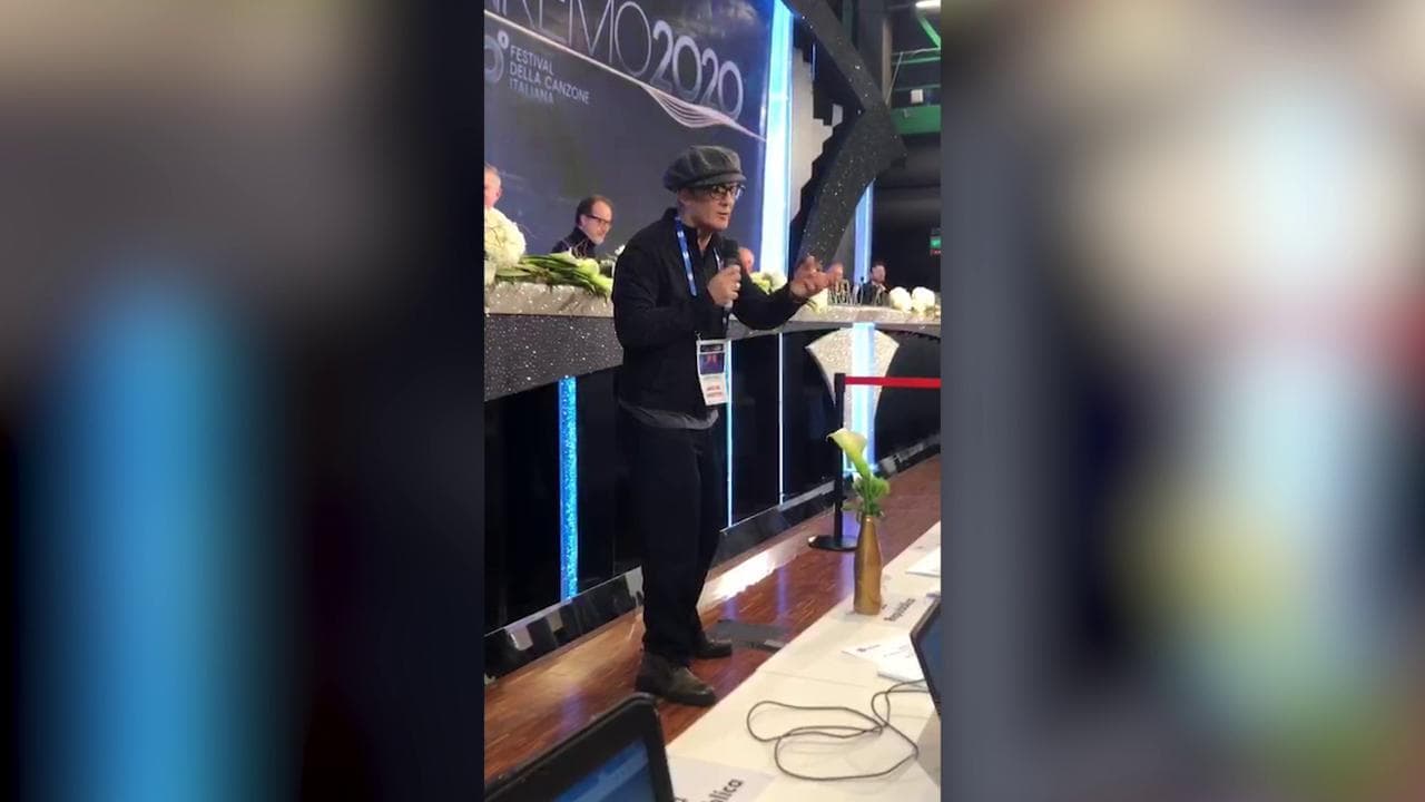 Sanremo 2020, è Fiorello show: "Junior Cally? Alla cresima di mia figlia"