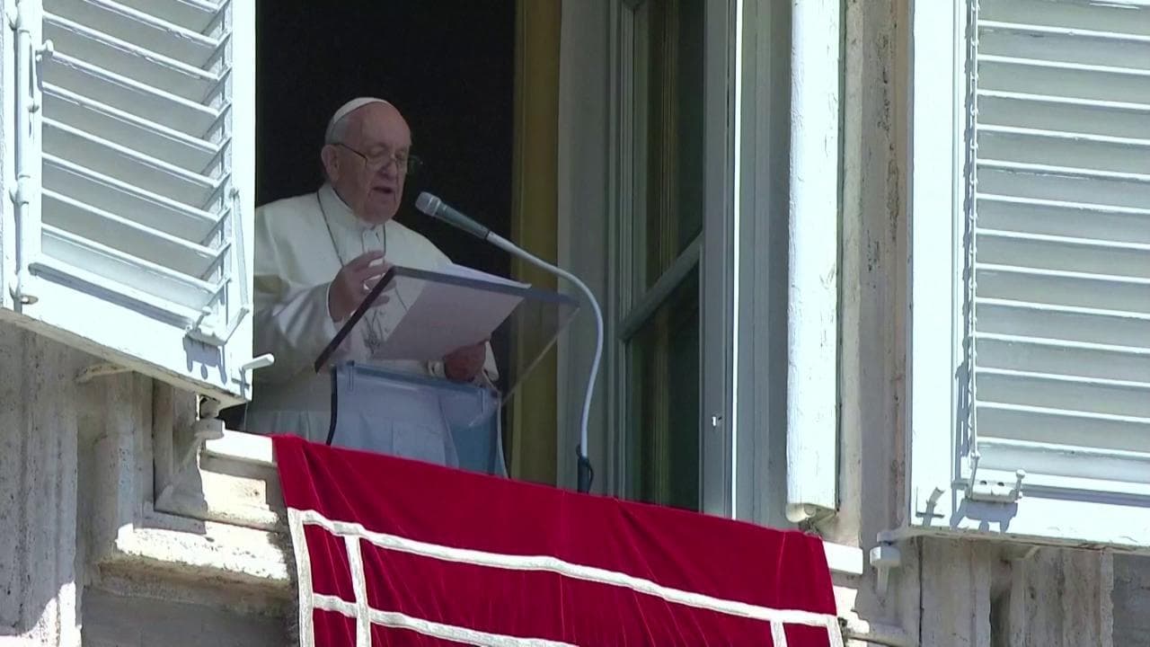 Pasqua ortodossa, papa Francesco: ''Pace oltraggiata dalla barbarie della guerra"