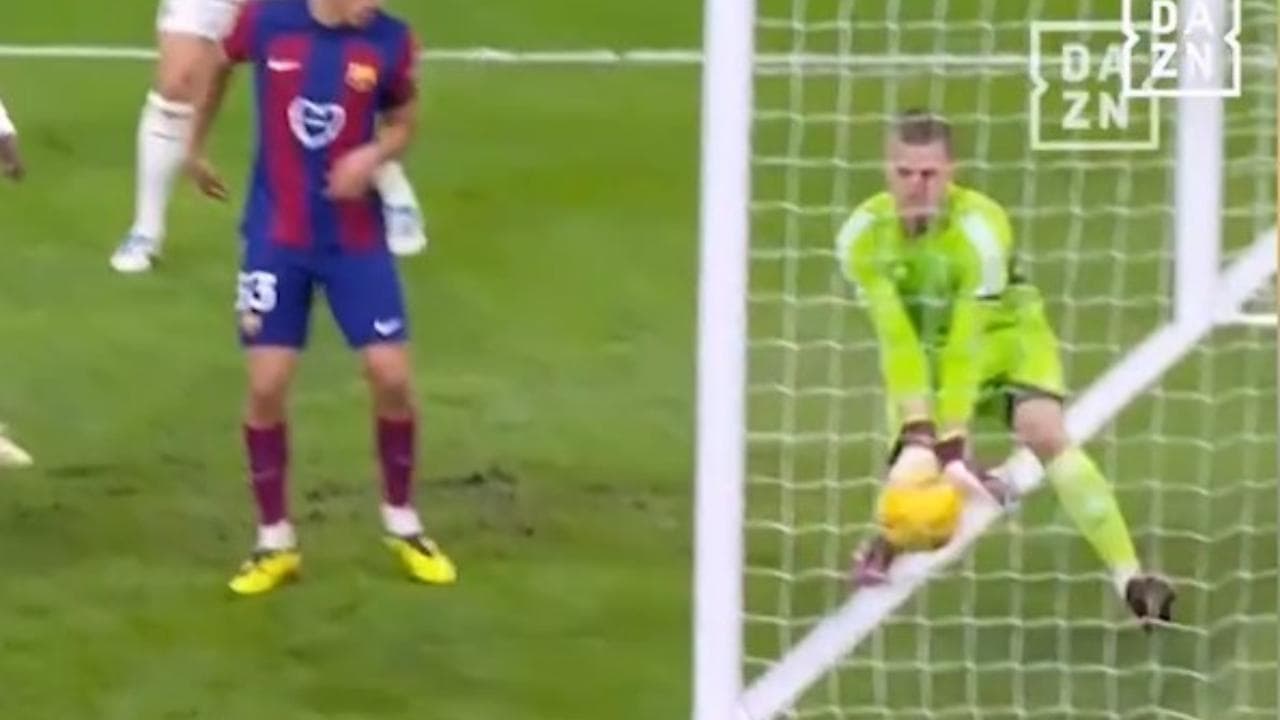Il gol fantasma in Real Madrid-Barcellona: catalani furiosi con l'arbitro e con il Var