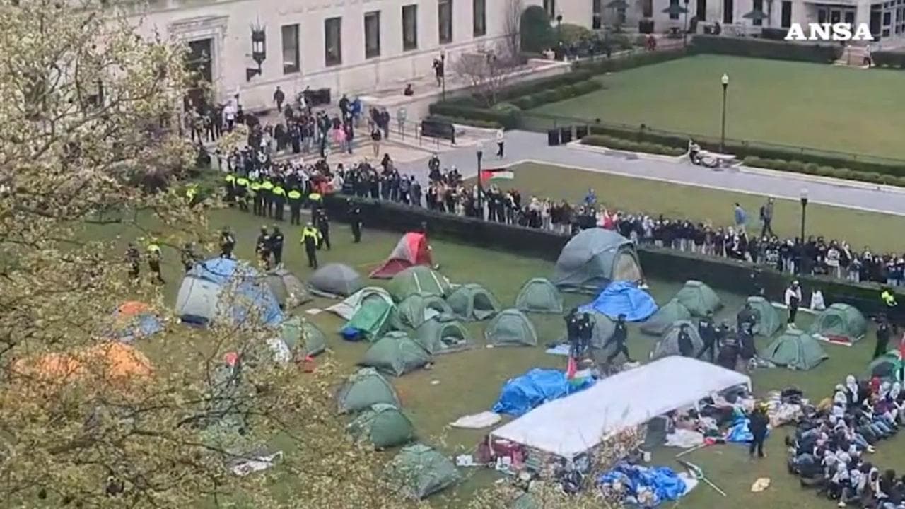 Usa, manifestazioni pro-Palestina e antisemitismo: la Columbia University chiama la polizia