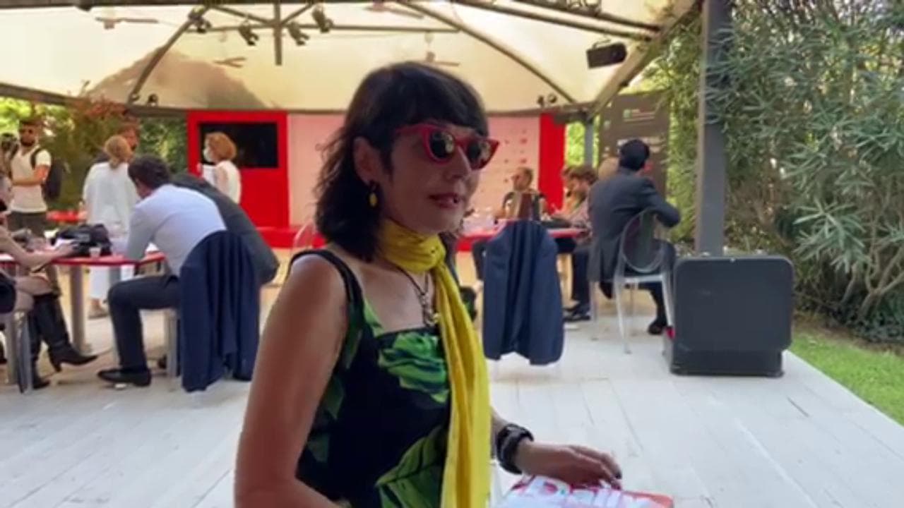 Venezia 77. 'Extraliscio - Punk da balera', Premio SIAE Talento Creativo, storia di Moreno 'Il Biondo', Mirco Mariani e Mauro Ferrara. Parla la regista, Elisabetta Sgarbi