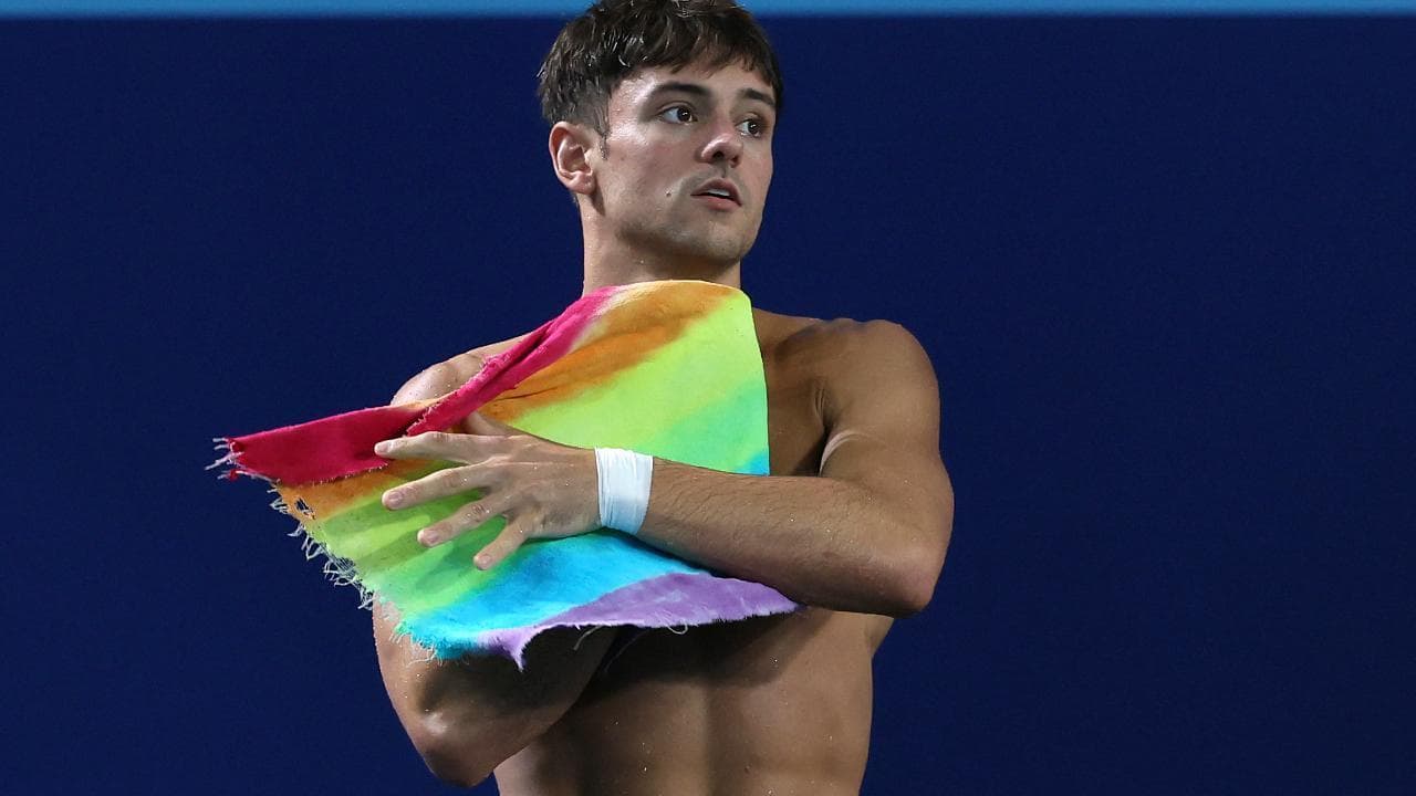 Tom Daley, l'uomo delle medaglie e dei diritti che fa impazzire il web