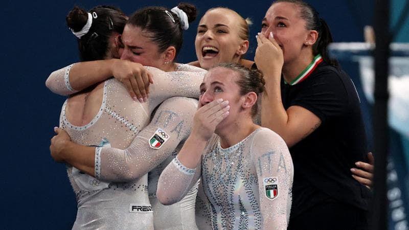 Le Fate azzurre: Manila Esposito, Angela Andreoli, Alice D'Amato, Elisa Iorio e Giorgia Villa