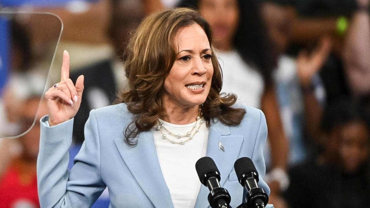 Kamala Harris sfida Trump al duello in tv: "Se hai qualcosa da dire, dimmela in faccia"