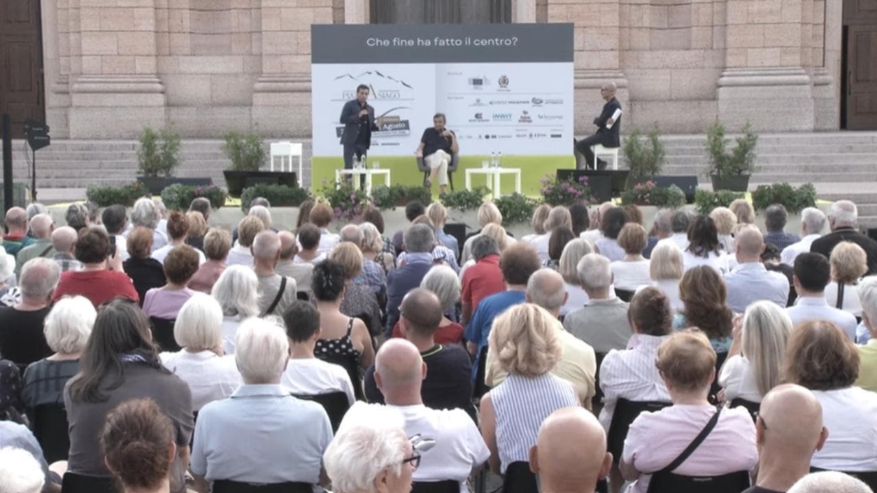 PiazzAsiago, Calenda: "Maggioranza Ursula è stazionaria e fragile"