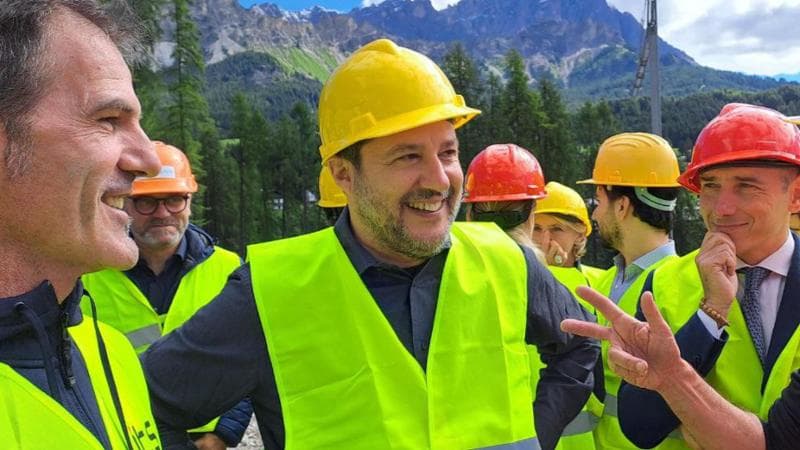 L’estate nera dei trasporti, disagi e ritardi ad agosto. Salvini corre ai ripari dopo giorni di silenzio: convocata riunione al ministero