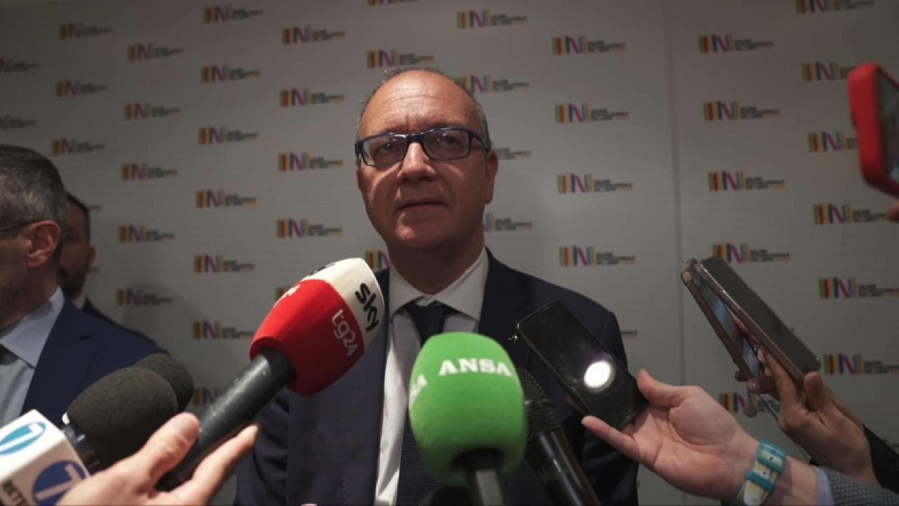 Contestazioni alla ministra Roccella, Valditara: "Quando si mettono al bando le idee siamo sulle soglie del pensiero totalitario"