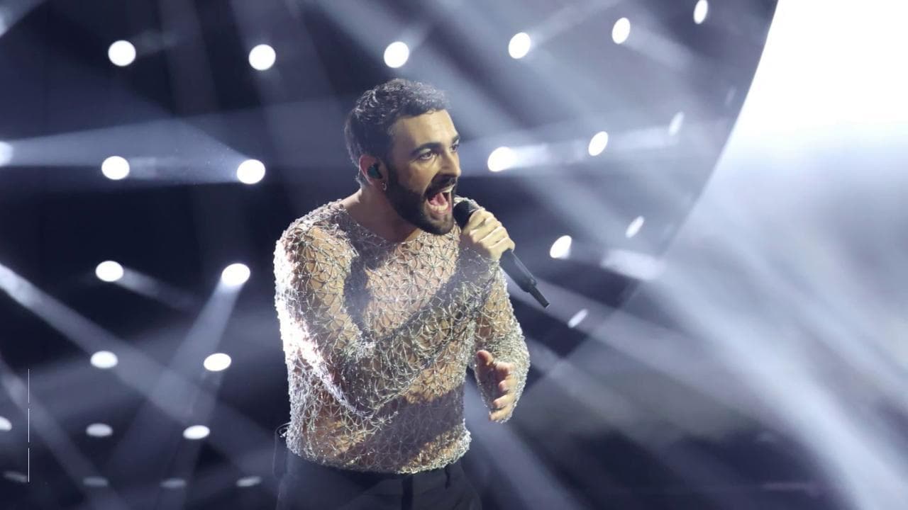 Marco Mengoni torna a cantare "Due vite" a Sanremo e commuove tutti anche quest'anno