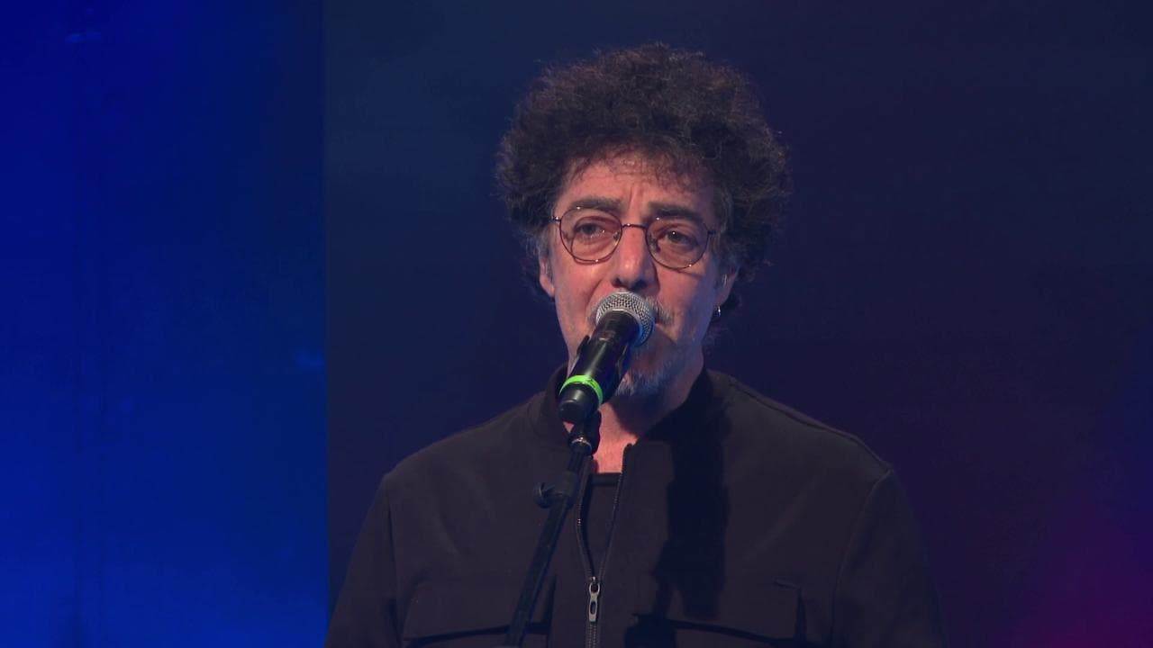 Max Gazzè: "Se il mondo finisse salverei gli ornitorinchi venezuelani"