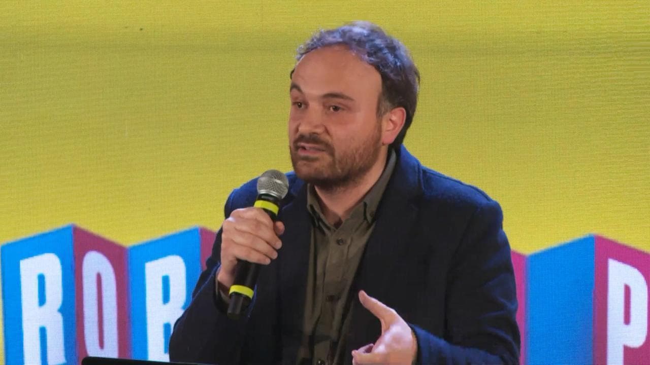 Paolo Di Paolo: "La dimensione emotiva dei giornali"